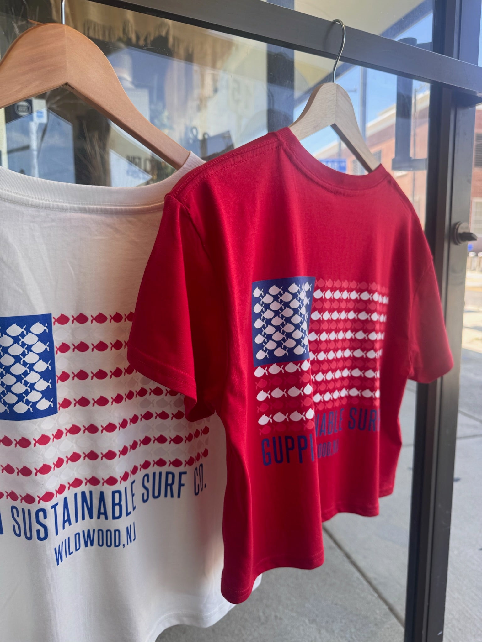 Red White & Guppi Crop Tee