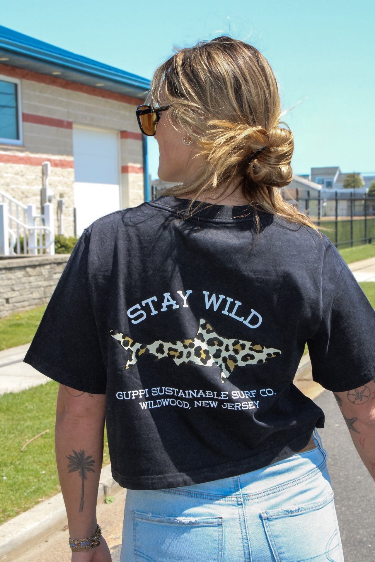 Stay Wild Stone Wash Crop Tee | Guppi