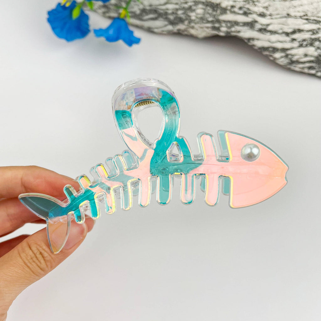 Pearl Fishbone Hair Claw Clip